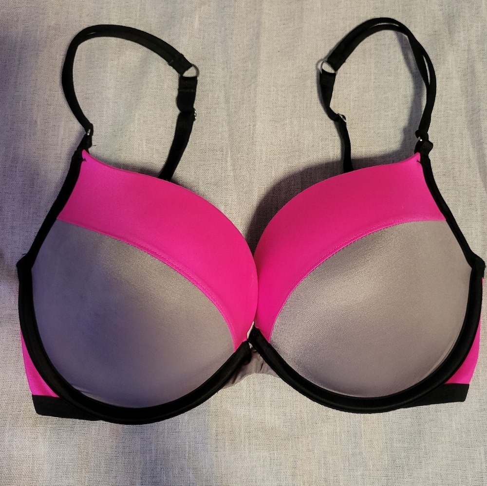 32DD VS push up bra